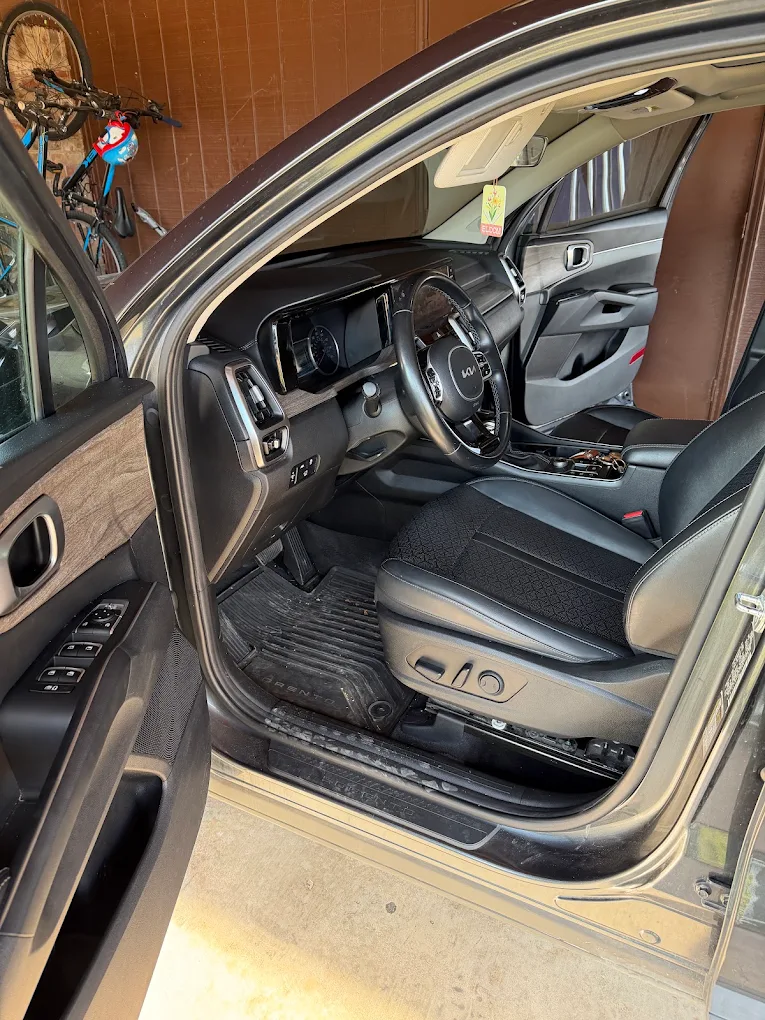 Kia Sorento front interior before detailing